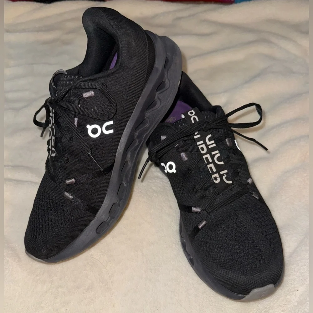 ON RUNNING Cloud Surfer Tennis Shoe in All Black Size 11